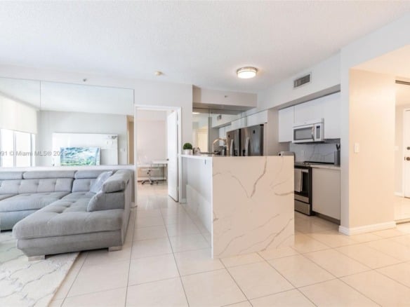 17555 E Atlantic Blvd # 603, Sunny Isles Beach FL 33160 — #A11727991