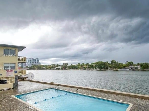 6484 Indian Creek Dr # 310, Miami Beach FL 33141 — #A11728254