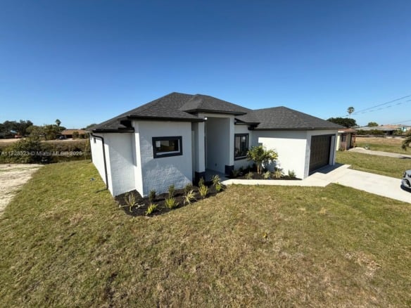 1320 NE 14th AVE, Cape Coral FL 33909 — #A11728323