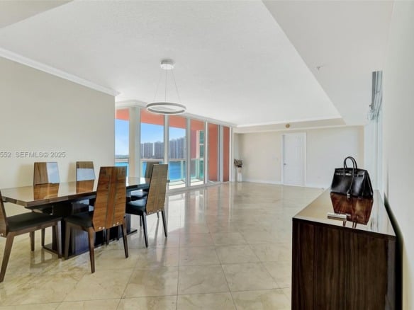 3370 Hidden Bay Dr # 910, Aventura FL 33180 — #A11728552
