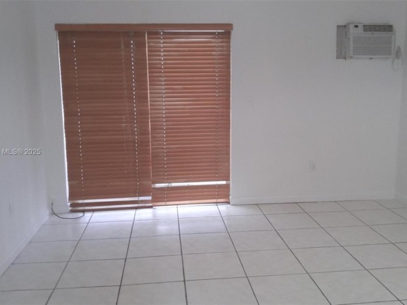 1441 Lincoln Rd # 414, Miami Beach FL 33139 — #A11729335