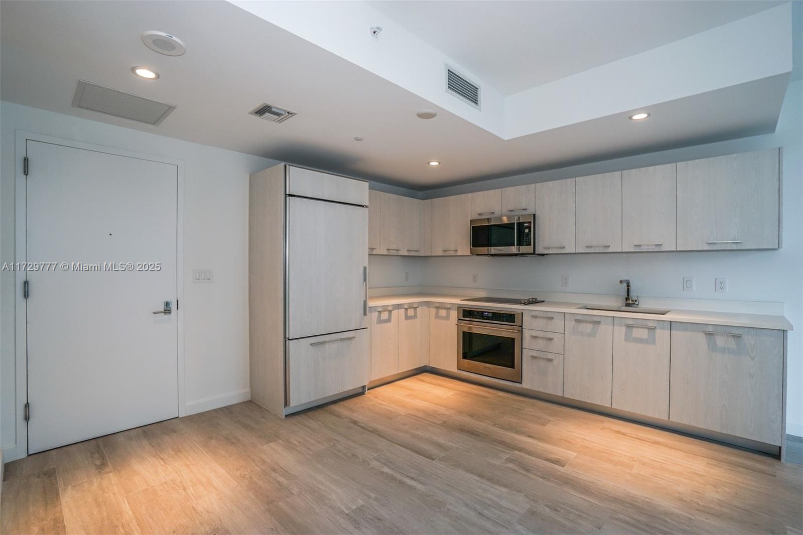84b12bae-3803 Listing #A11729777