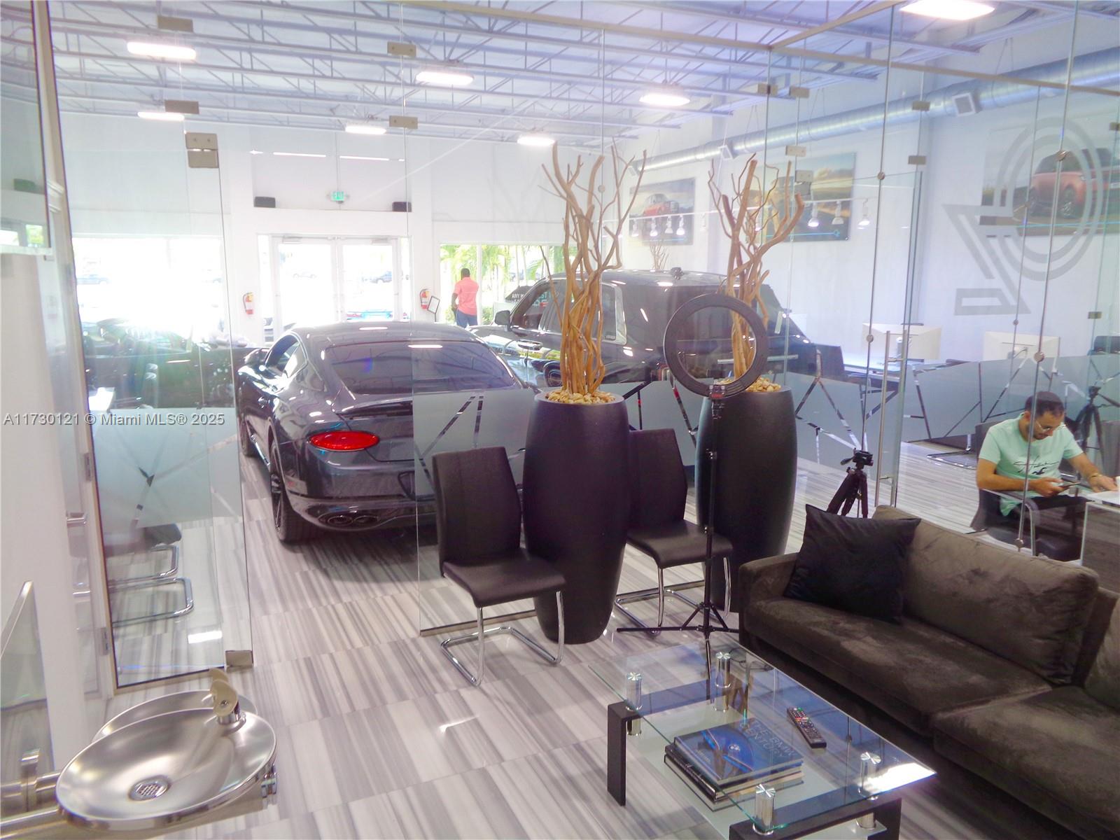 3749 N Federal Hwy, Pompano Beach FL 33064 — #A11730121