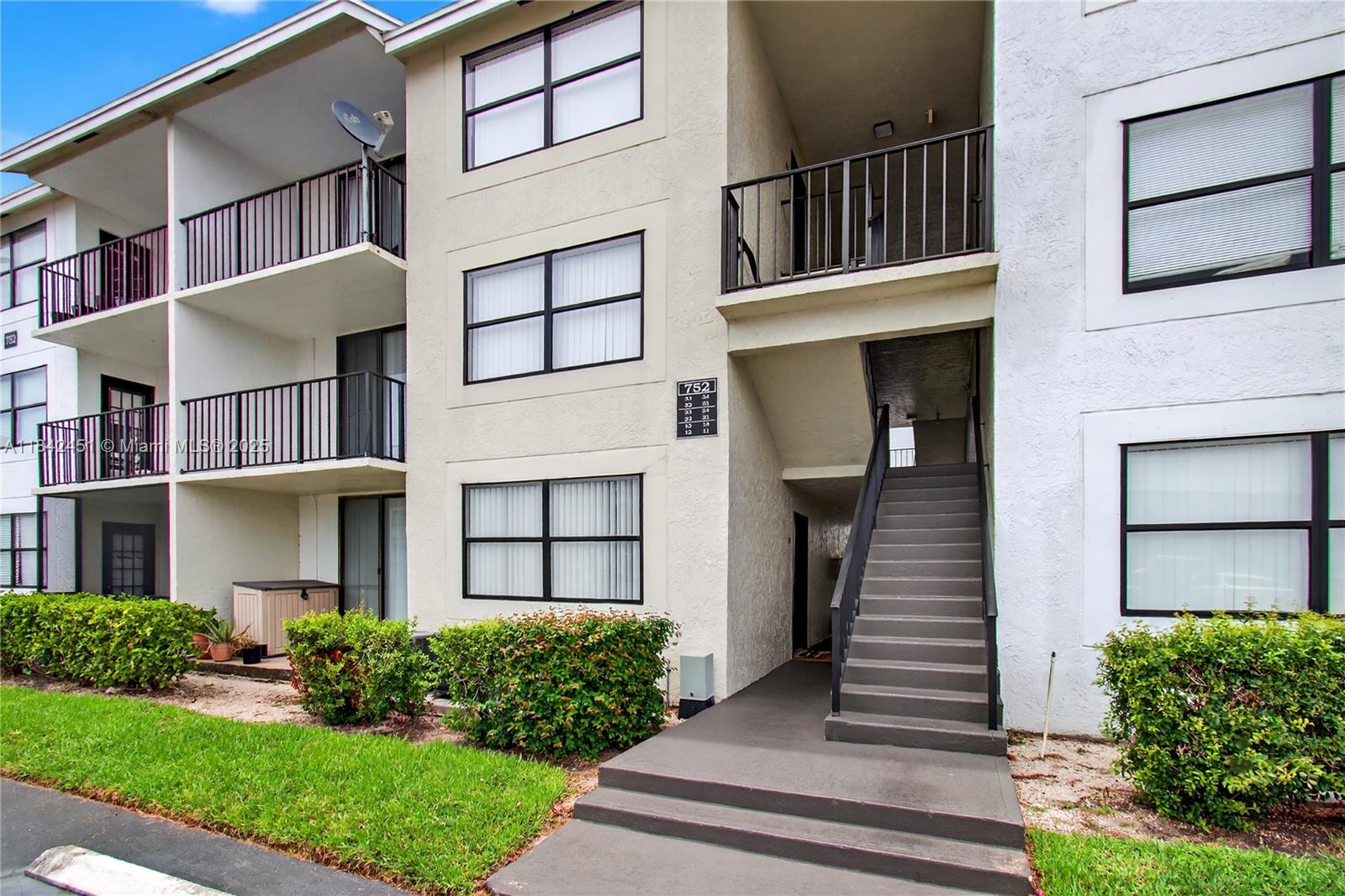 84b12bae-382 Listing #A11842451