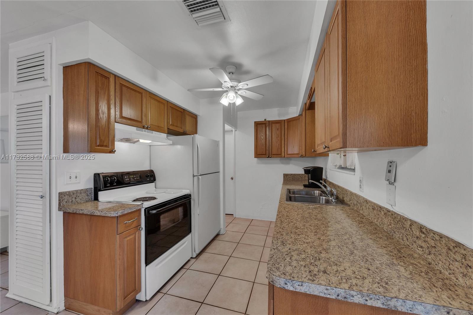 2300 Jackson St # 10, Hollywood FL 33020 — #A11732588