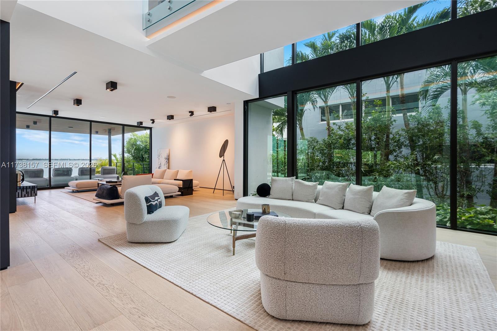 84b12bae-3900 1369 N Venetian Way, Miami FL 33139 — #A11738157