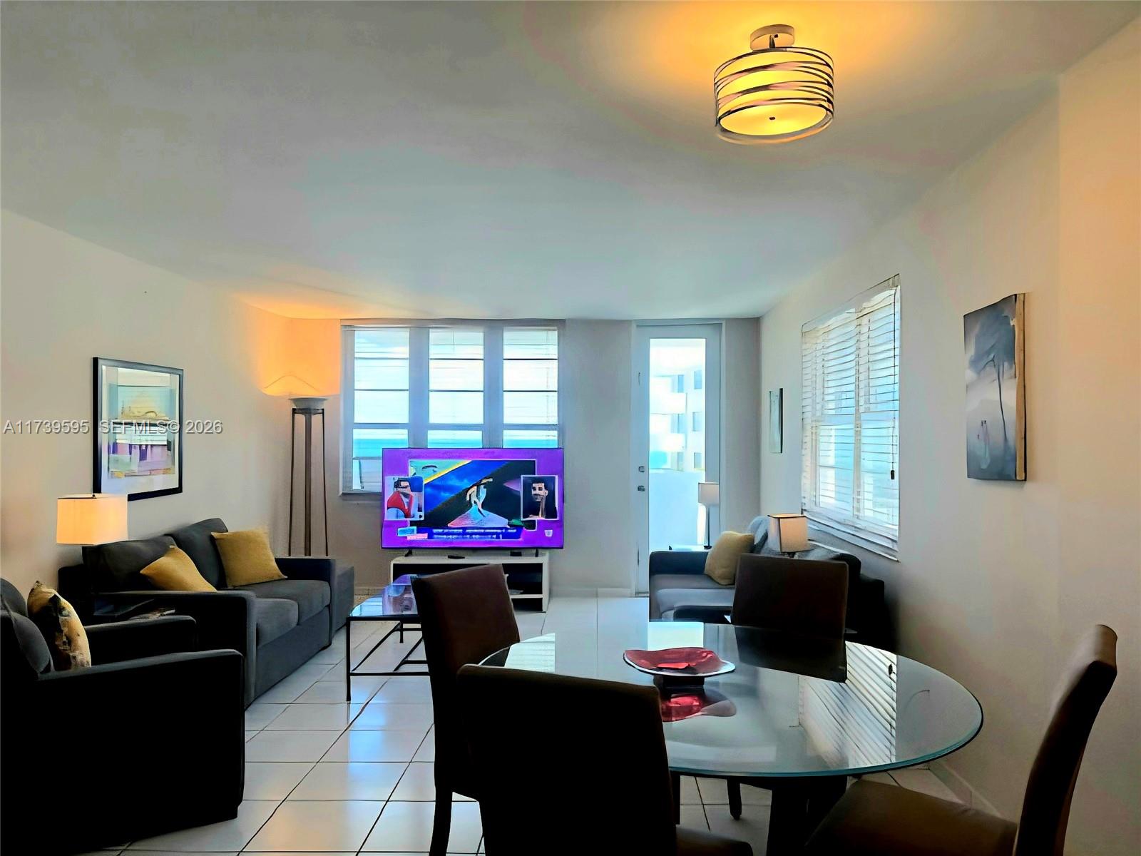 84b12bae-3920 100 Lincoln Rd # 821, Miami Beach FL 33139 — #A11739595