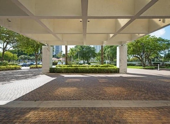 3300 NE 192nd St # 111, Aventura FL 33180 — #A11742426