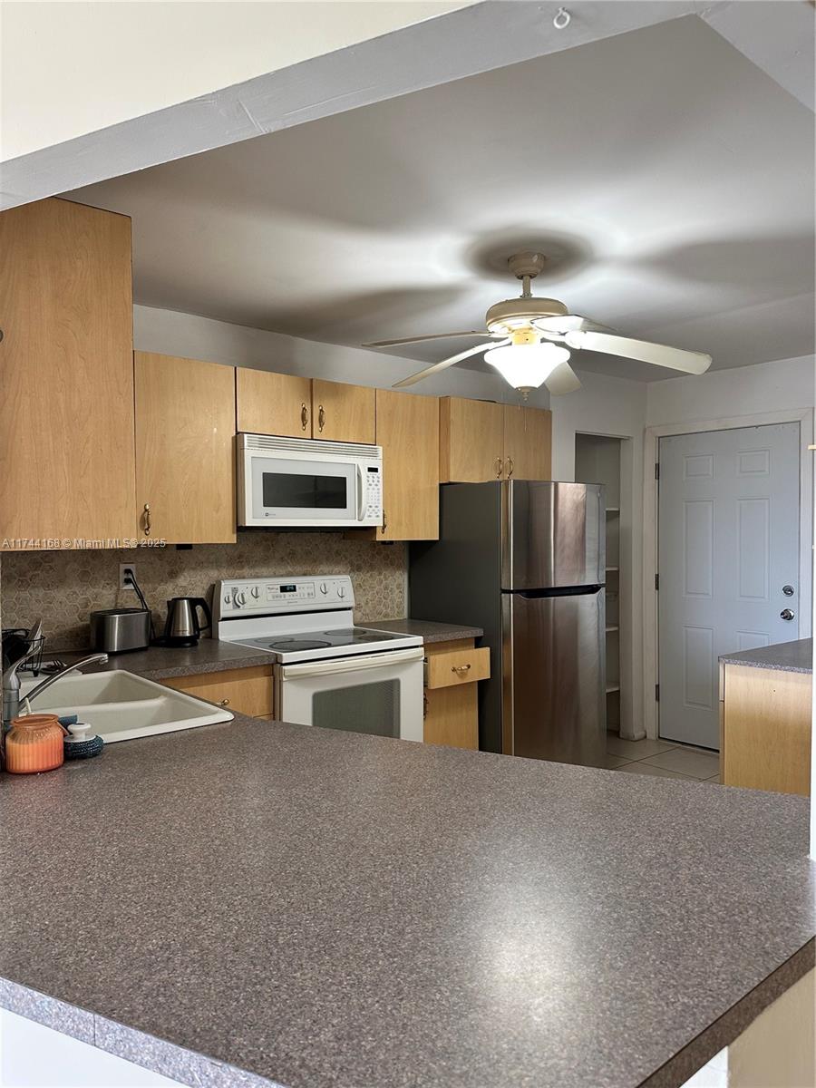 84b12bae-3968 1750 NE 191st St # 4, Miami FL 33179 — #A11744168