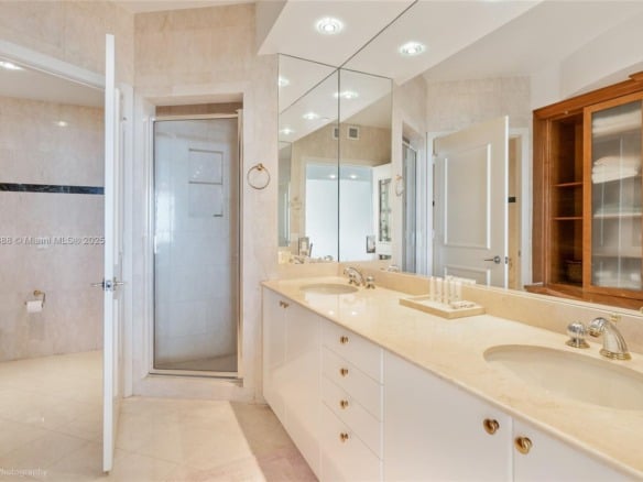 785 Crandon Blvd, Key Biscayne FL 33149 — #A11744888