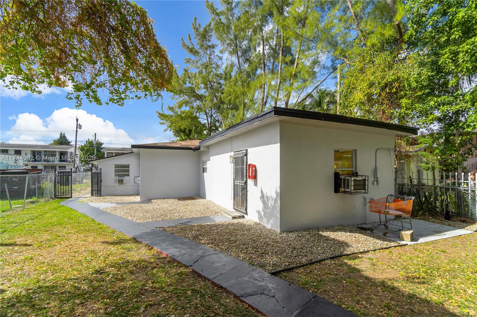 7525 NE Miami Ct, Miami FL 33138 — #A11744962