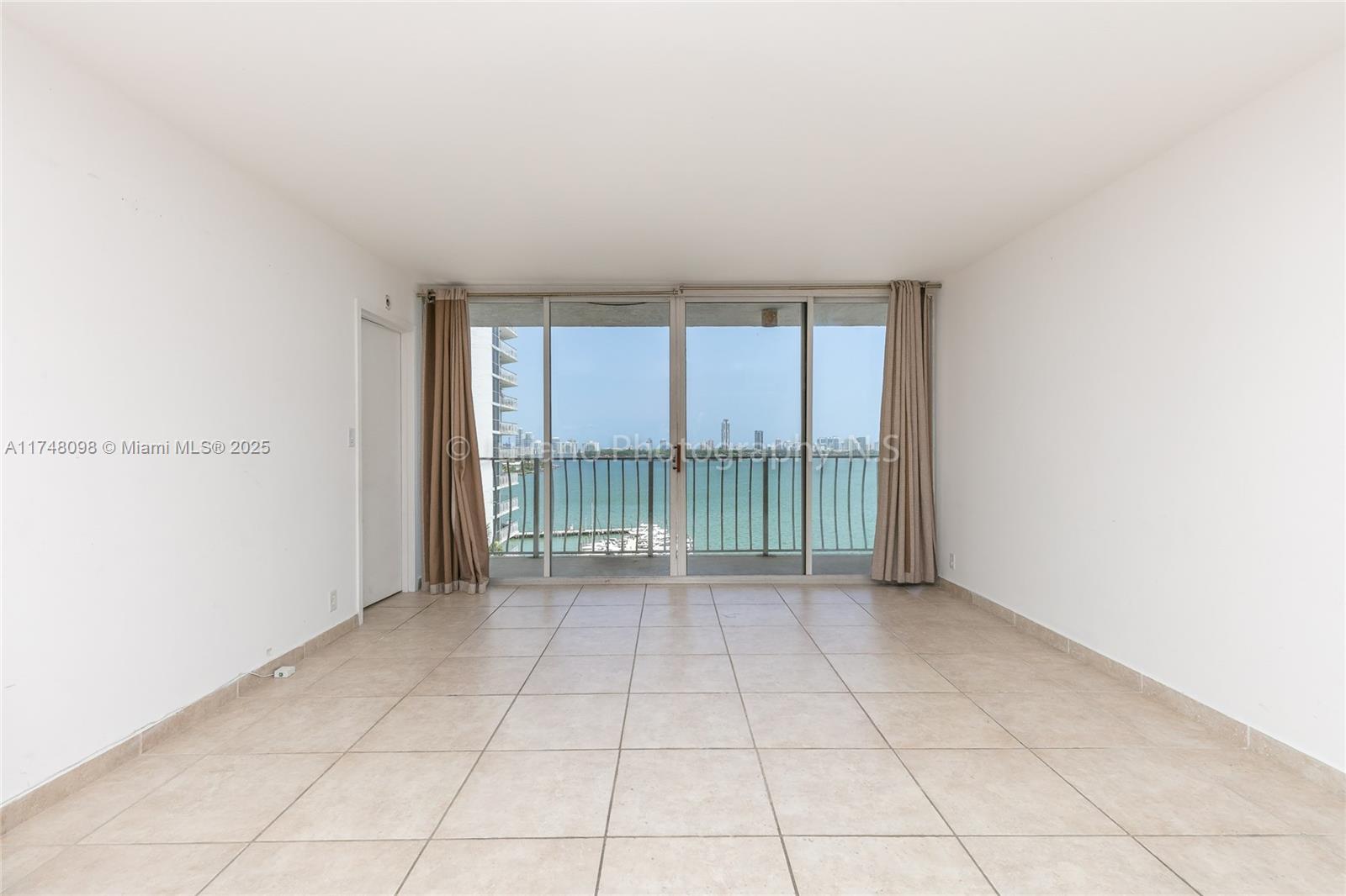 84b12bae-4023 7601 E Treasure Dr # 1108, North Bay Village FL 33141 — #A11748098