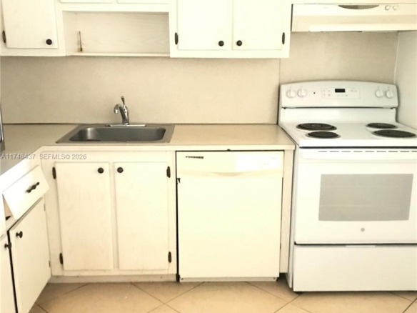16950 W Dixie Hwy A631 Hwy # 631, North Miami Beach FL 33160 — #A11748437