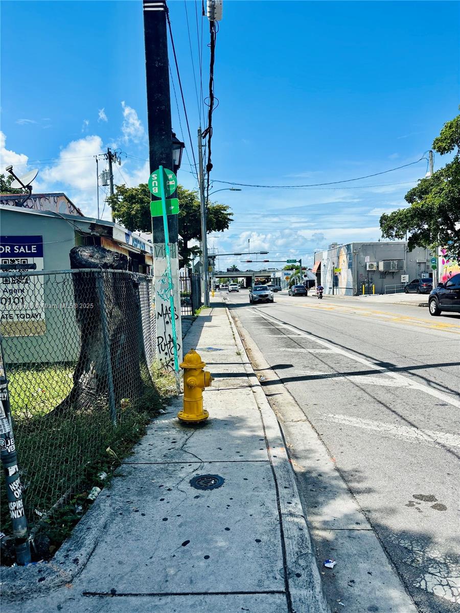 84b12bae-4041 203 NW 35th St, Miami FL 33127 — #A11749710