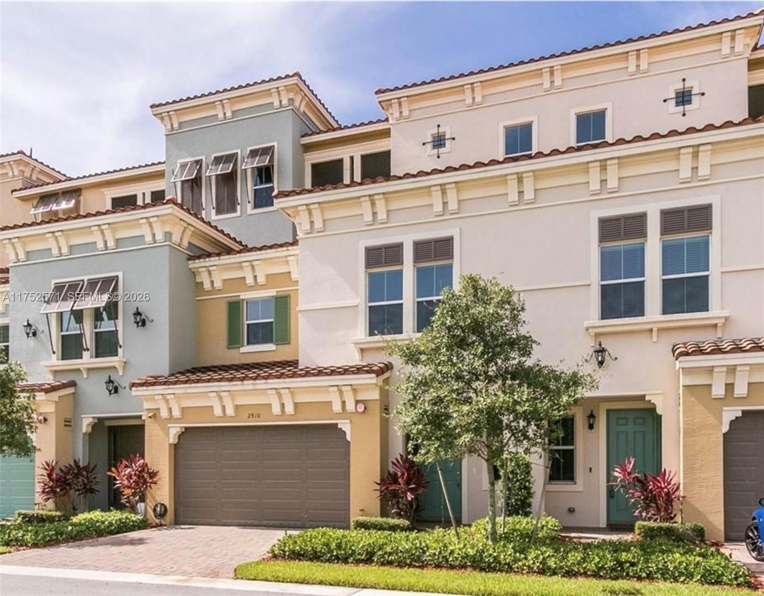 84b12bae-4078 2910 NW 124th Way # 2910, Sunrise FL 33323 — #A11752571