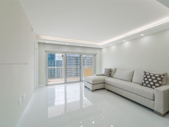1950 S Ocean Dr # 20L, Hallandale Beach FL 33009 — #A11753582