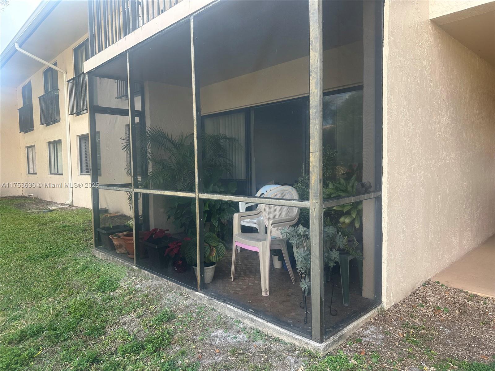 84b12bae-4089 5851 Washington St # 84, Hollywood FL 33121 — #A11753636