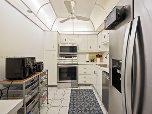 1000 Saint Charles Pl # 603, Pembroke Pines FL 33026 — #A11755393
