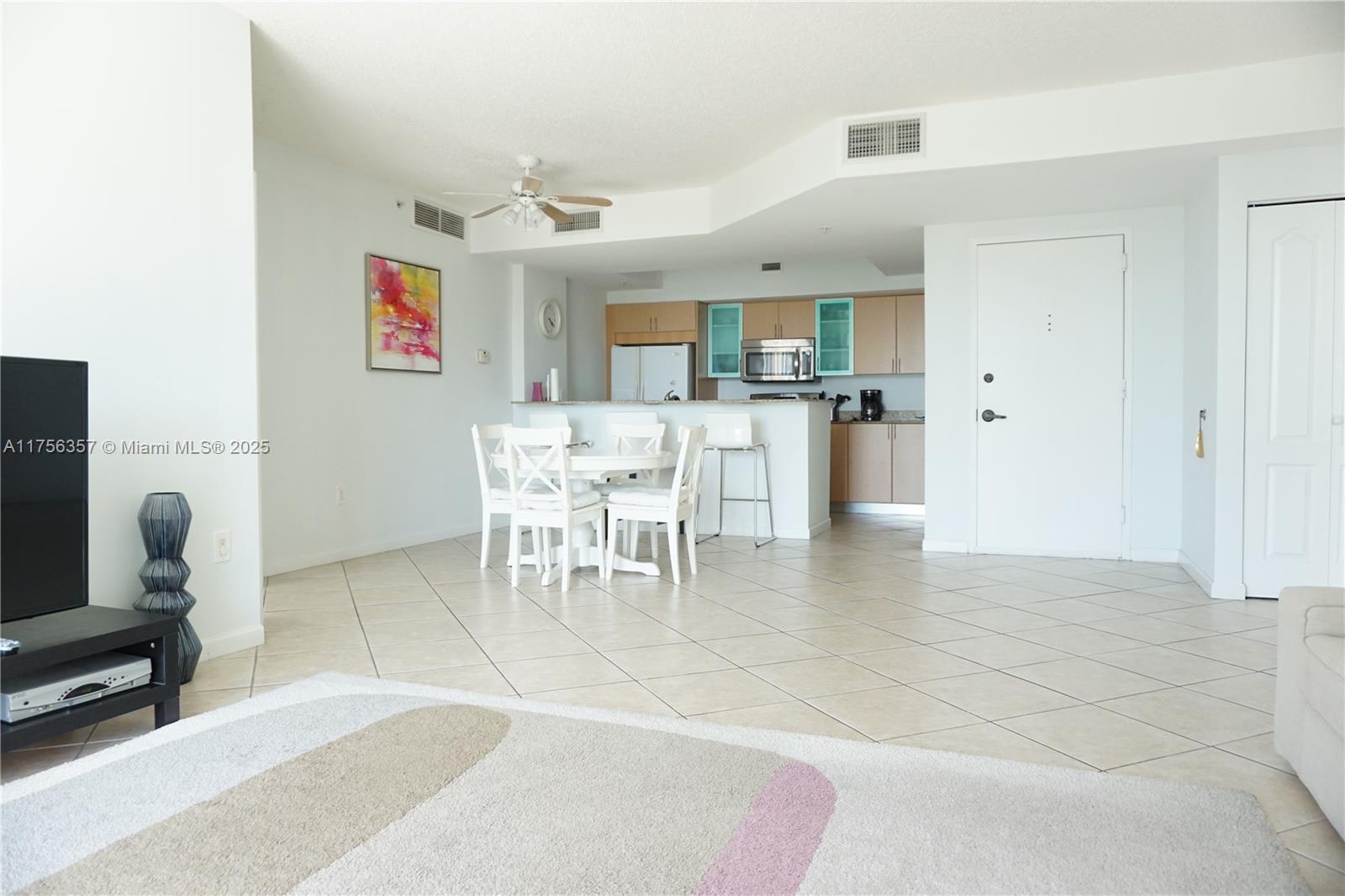 84b12bae-4136 17555 Atlantic Blvd # 606, Sunny Isles Beach FL 33160 — #A11756357