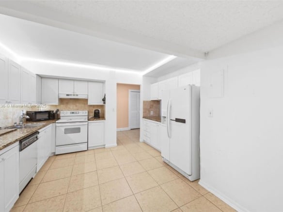 2500 Parkview Dr # 812, Hallandale Beach FL 33009 — #A11757236