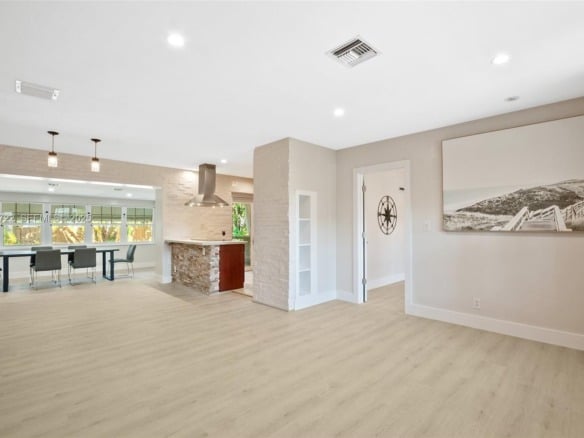 2725 NE 21st Ave, Fort Lauderdale FL 33306 — #A11757722