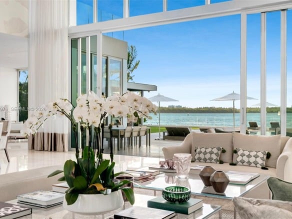 284 Bal Bay Dr, Bal Harbour FL 33154 — #A11757976