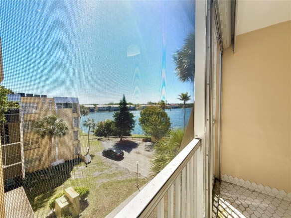 920 NE 199th St # 4J, Miami FL 33179 — #A11758404