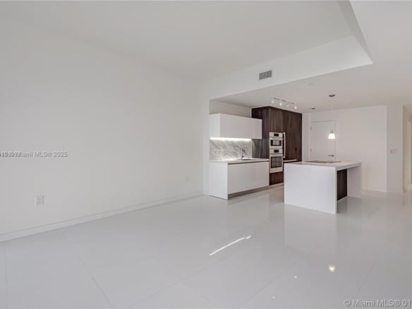 851 NE 1st Ave # 2600, Miami FL 33132 — #A11758518