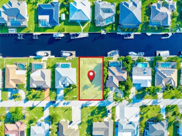 2022 SE 29th ST, Cape Coral FL 33904 — #A11759282