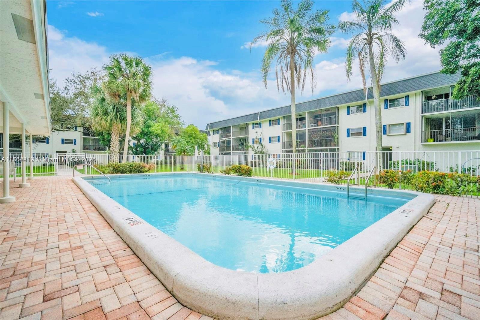 84b12bae-4226 5100 SW 64th Ave # 101, Davie FL 33314 — #A11762419