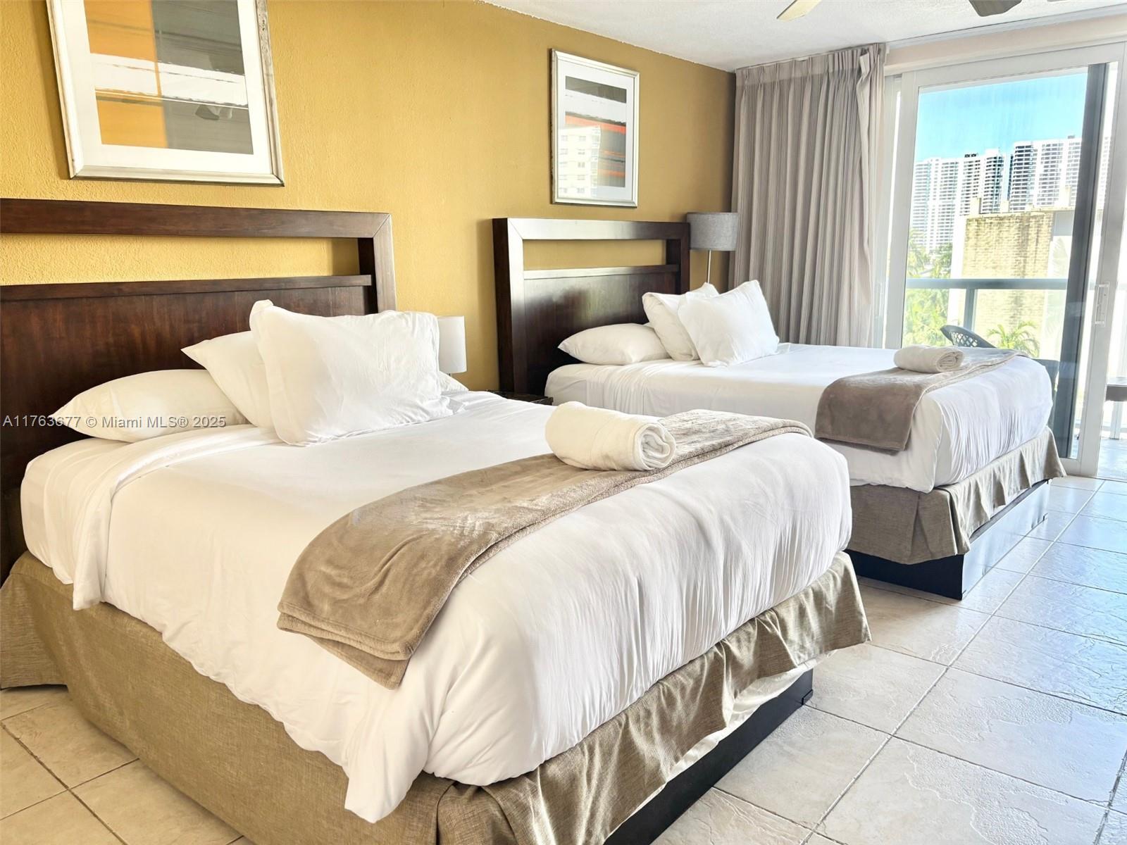 84b12bae-4242 19201 Collins Ave # 338, Sunny Isles Beach FL 33160 — #A11763677