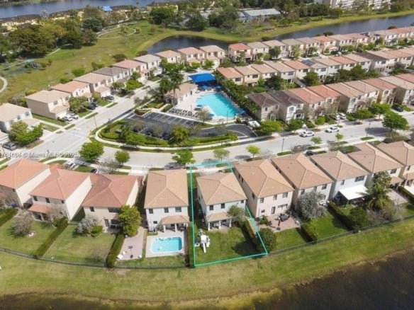 616 NE 193rd St, Miami FL 33179 — #A11764604
