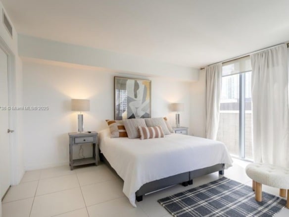 31 SE 6th St # 1601, Miami FL 33131 — #A11766738