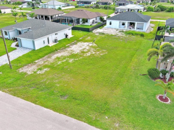 1025 NW 35th Place, Cape Coral FL 33993 — #A11851237