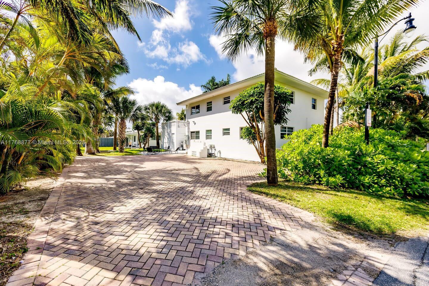 18825 Atlantic Blvd, Sunny Isles Beach FL 33160 — #A11768877
