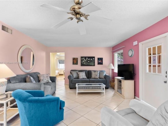 336 Pine Ridge Cir # 1, Green Acres FL 33463 — #A11771907