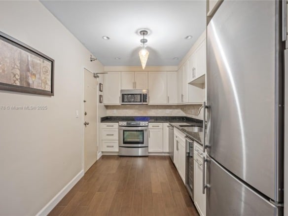 10185 Collins Ave # 1110, Bal Harbour FL 33154 — #A11772478
