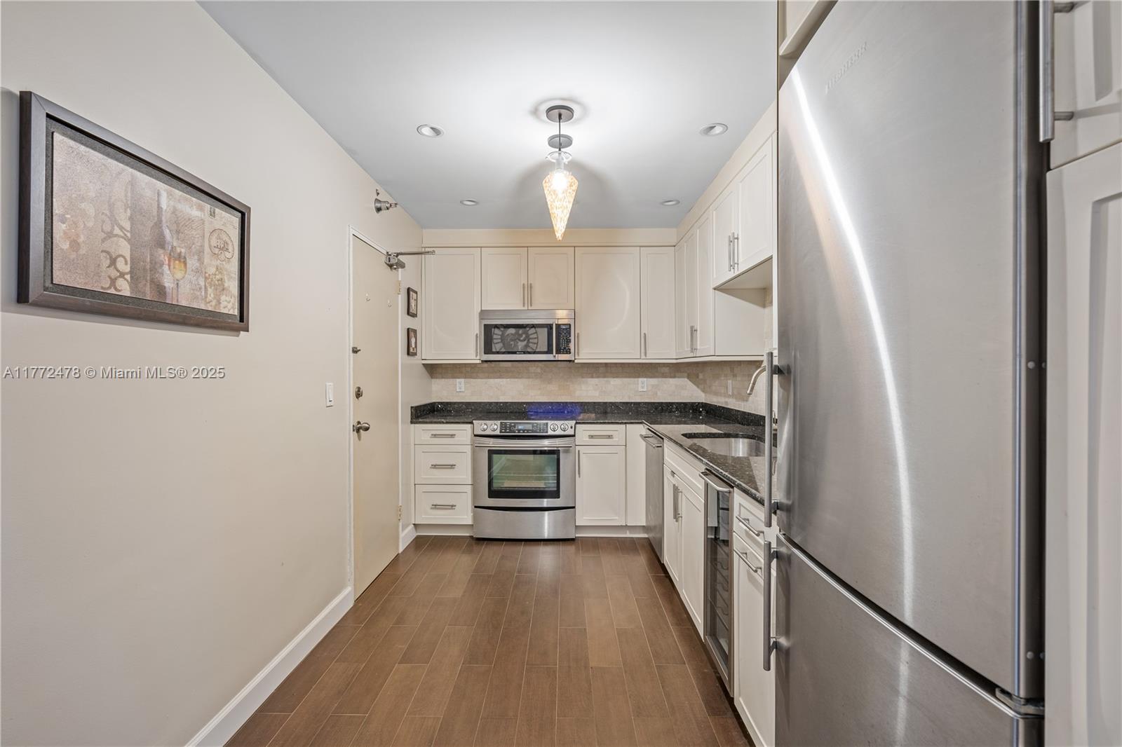 84b12bae-4394 10185 Collins Ave # 1110, Bal Harbour FL 33154 — #A11772478