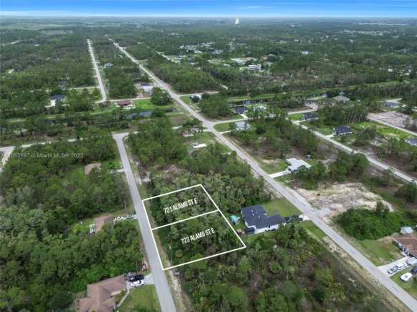 723 Alamo ST E, Lehigh Acres FL 33974 — #A11852197