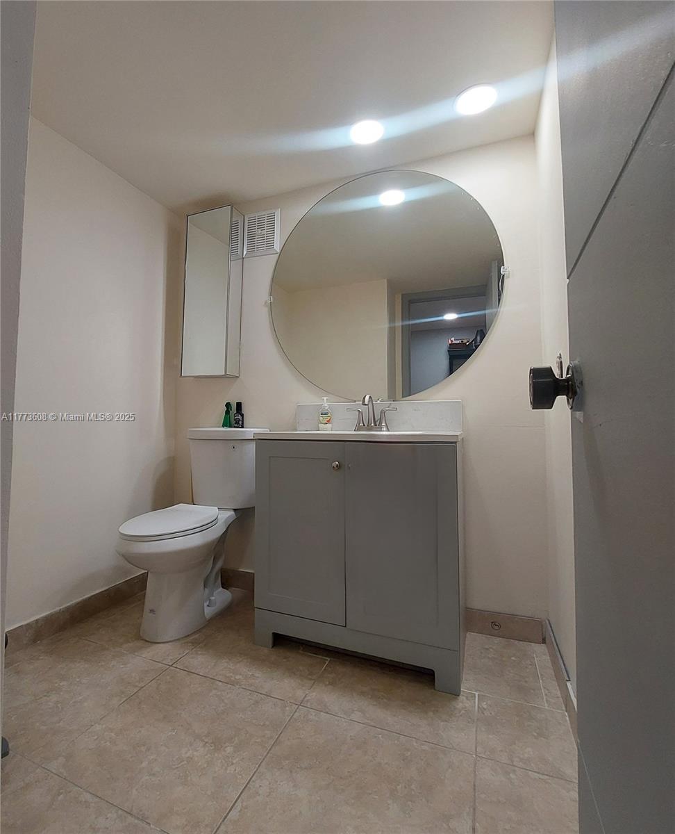 84b12bae-4413 16300 Golf Club Rd Apt 317, Weston FL 33326 — #A11773608