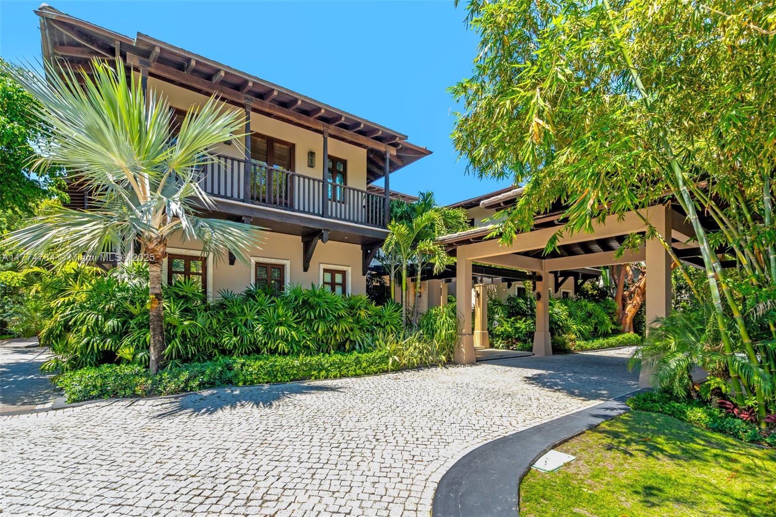 84b12bae-4427 9 Harbor Pt, Key Biscayne FL 33149 — #A11774784