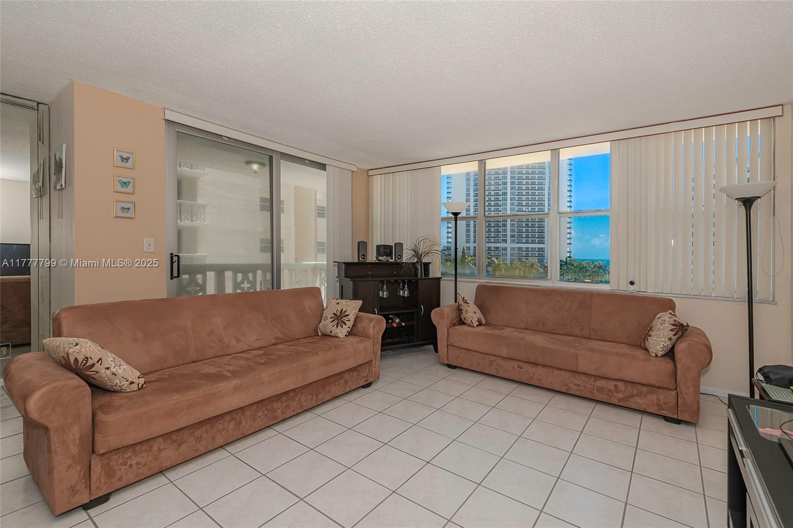 84b12bae-4469 1817 S Ocean Dr # 628, Hallandale Beach FL 33009 — #A11777799