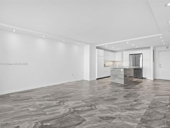 1658 Bay Rd # 504, Miami Beach FL 33139 — #A11778273