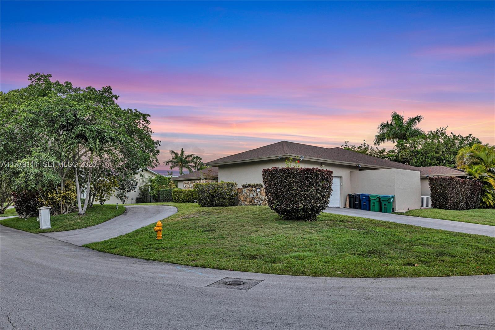 84b12bae-4488 7801 SW 170th St, Palmetto Bay FL 33157 — #A11779111
