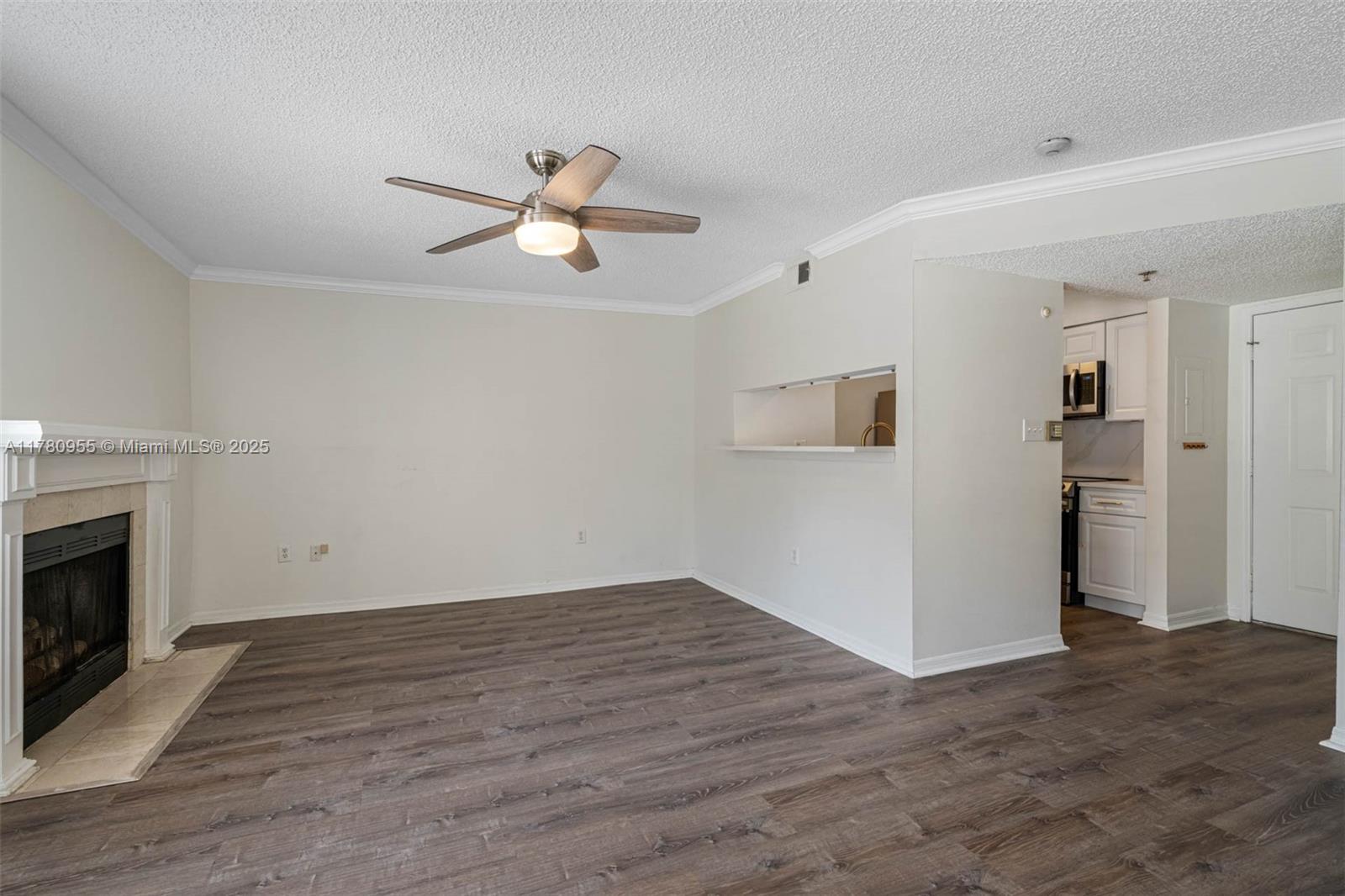 84b12bae-4523 1000 W Horatio Street # 114, Other City – In The State Of Florida FL 33606 — #A11780955