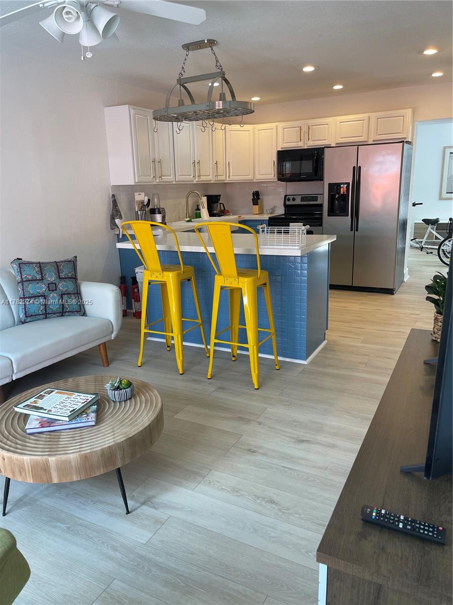 84b12bae-4541 1560 NE 145th St # 2, Miami FL 33161 — #A11782274
