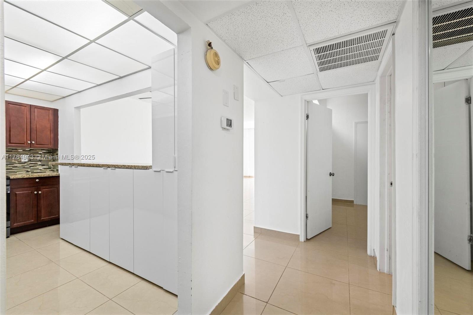 84b12bae-4576 19380 Collins Ave # 6, Sunny Isles Beach FL 33160 — #A11784943