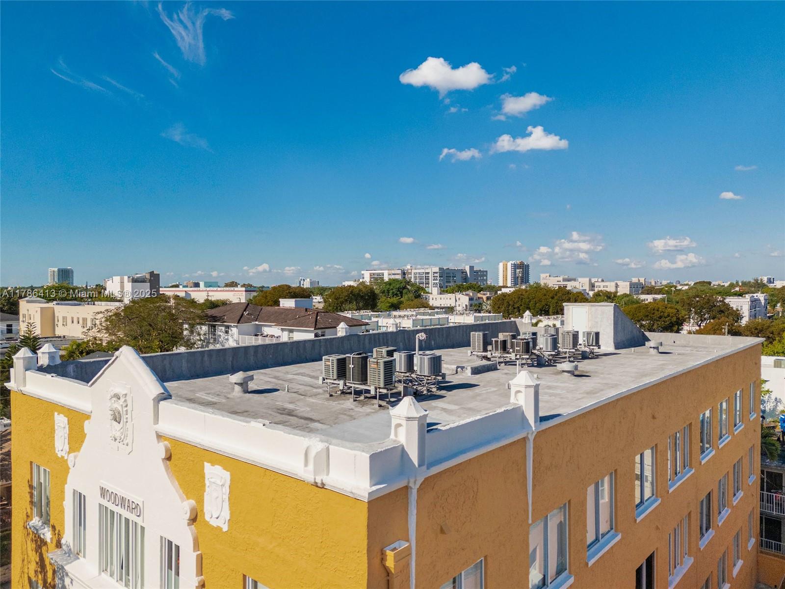 84b12bae-4608 440 SW 5th Ave, Miami FL 33130 — #A11786413
