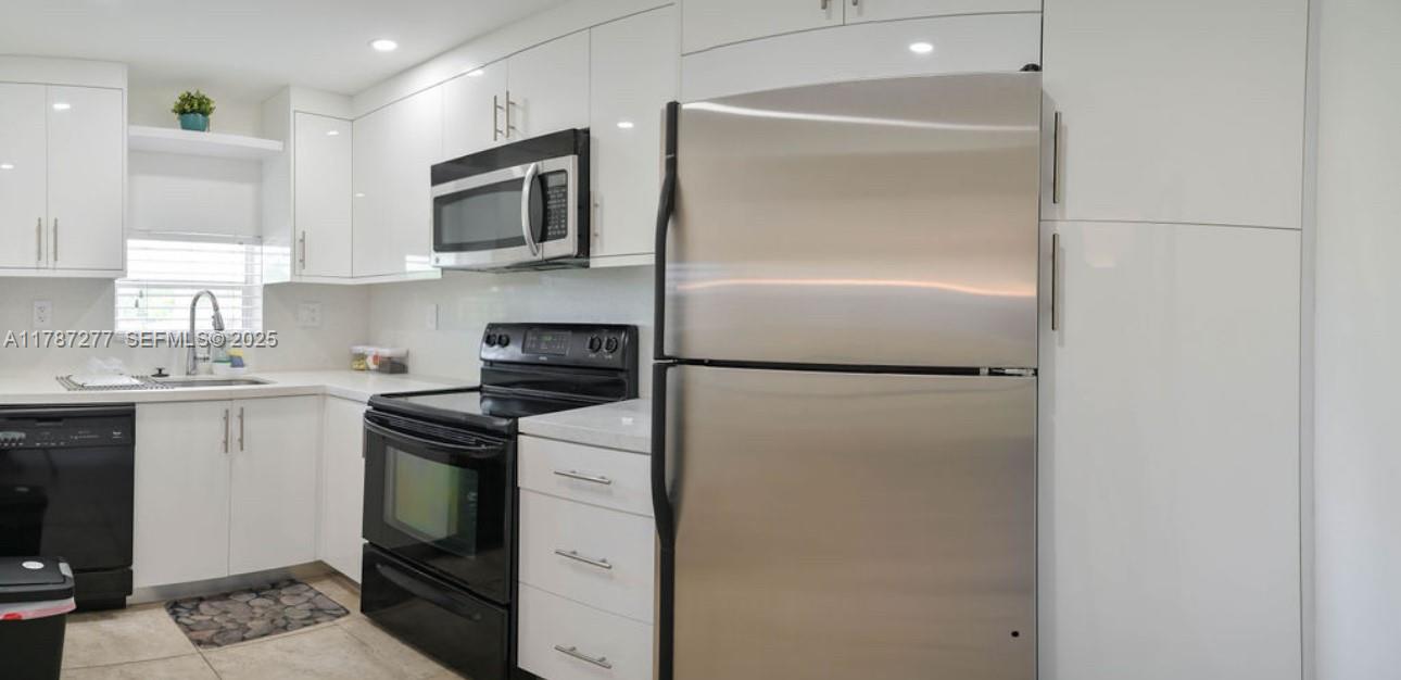 84b12bae-4618 8901 Hollybrook # 206, Hollywood FL 33025 — #A11787277