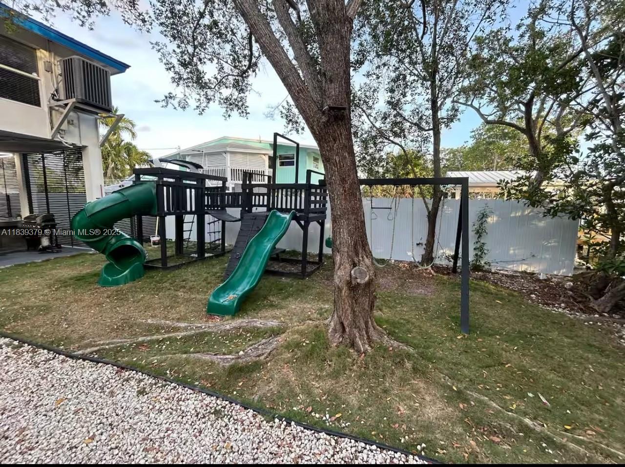 84b12bae-463 350 Hazel St # 350, Key Largo FL 33037 — #A11839379
